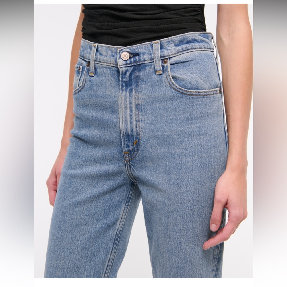NWT A&F Ultra High Rise 90s Slim Straight Jean - Picture 6 of 12